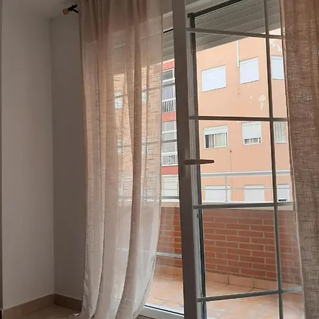 Spacious 1 Bedroom Flat In Almeria, By The